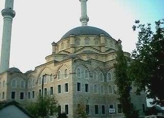 YENIBOSNA KUBA CAMII